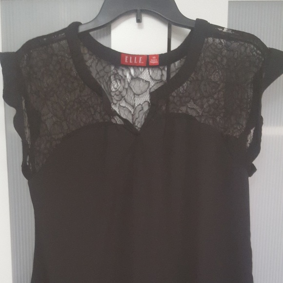 Elle Tops - Black blouse with lace